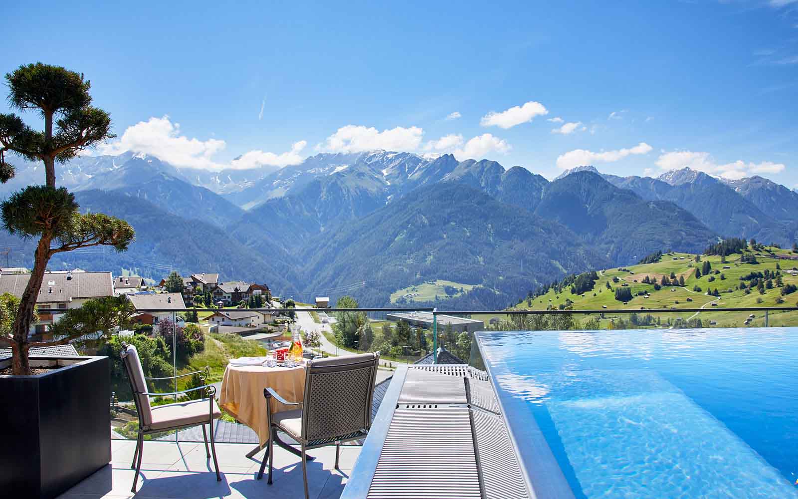 Hotel Tirol Fiss Serfaus-Ladis-Fiss Tyrol Austria Lifestyle-Hotel Holidays Rooftop infinity pool