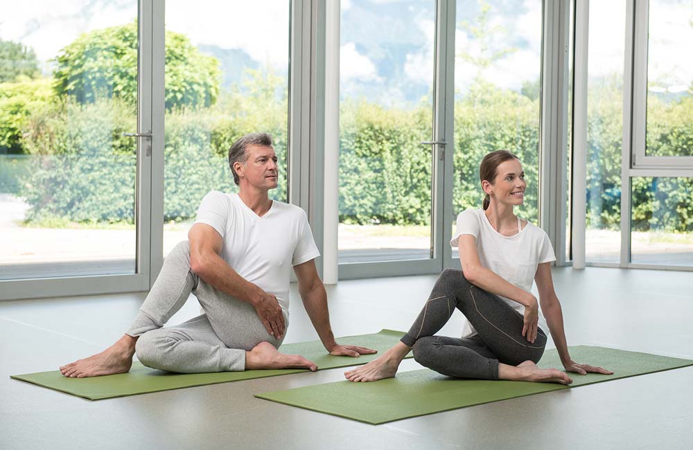 Core exercises at Park Igls for back pain relief