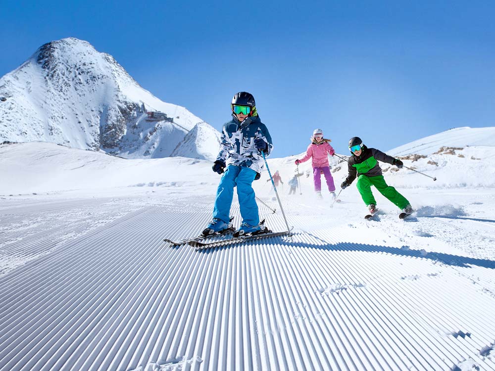 Family skiing Zell am See Kaprun SalzburgerLand