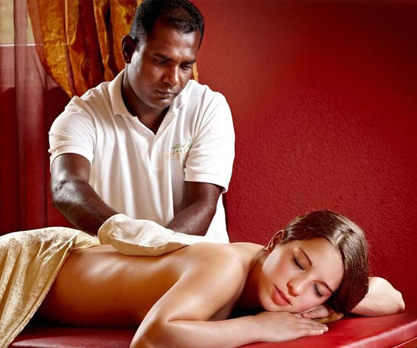 European-Ayurveda-Resort-Mandira-Styria-massage-2 Ayurveda retreat European Ayurveda Resort Mandira Niche Destinations